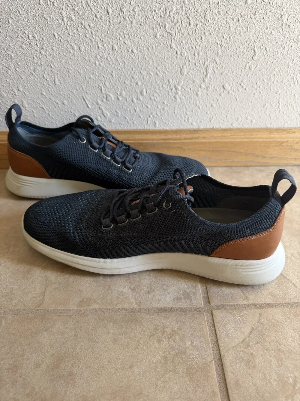 Johnston & Murphy Men's Knit Casual Sneakers in Navy Blue